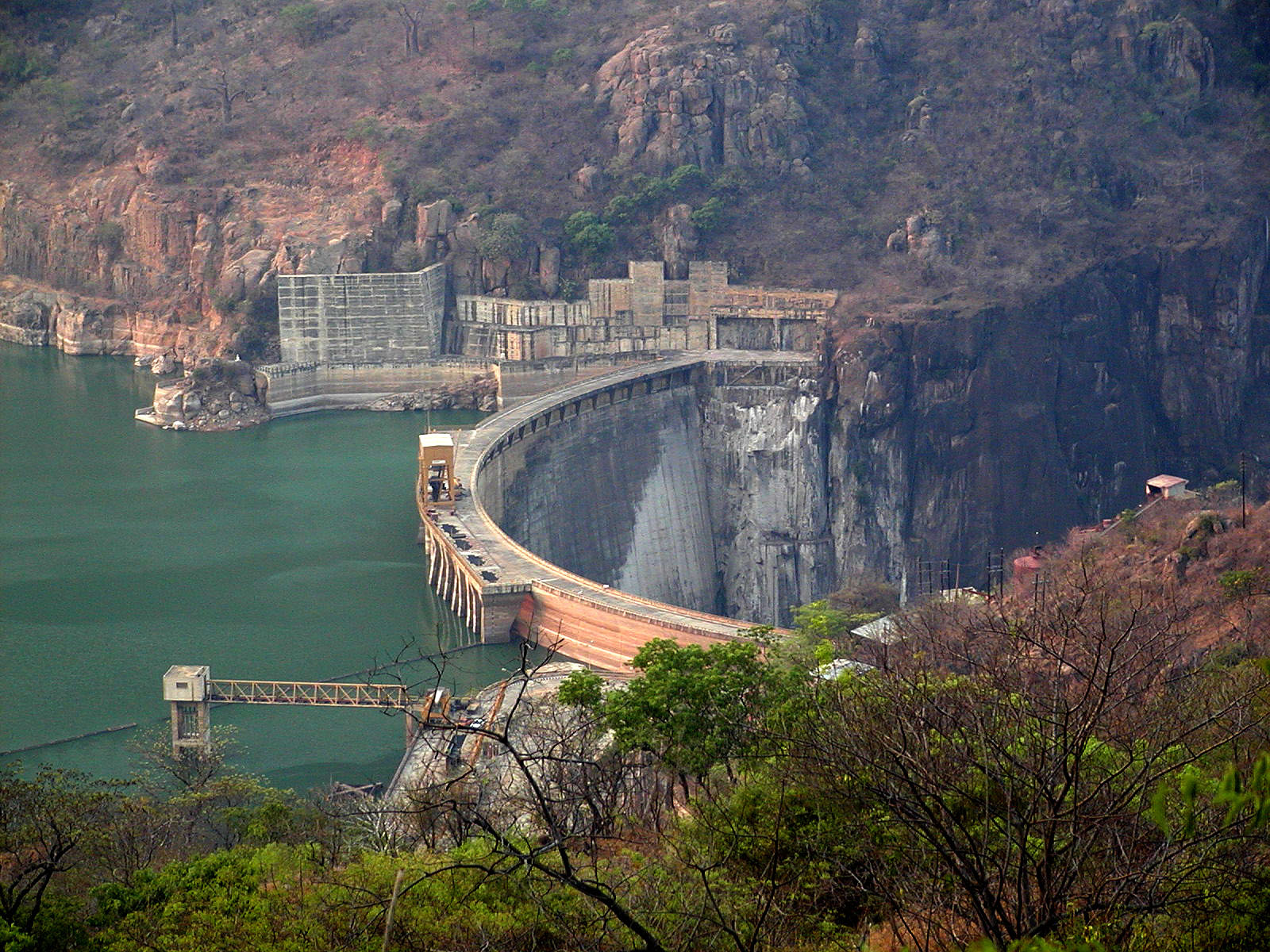 Cohora Bass Dam, Mozambique
